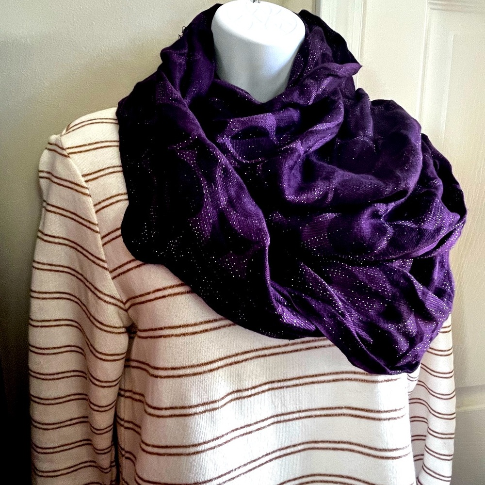 Coach Infinity Scarf - Picture 4 of 5